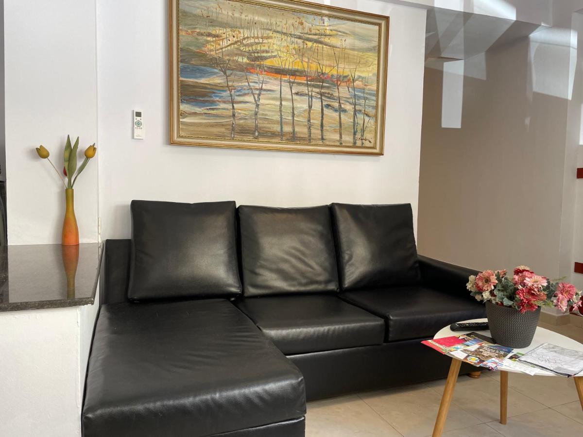 Kamu Center Tirana Apartment Luaran gambar