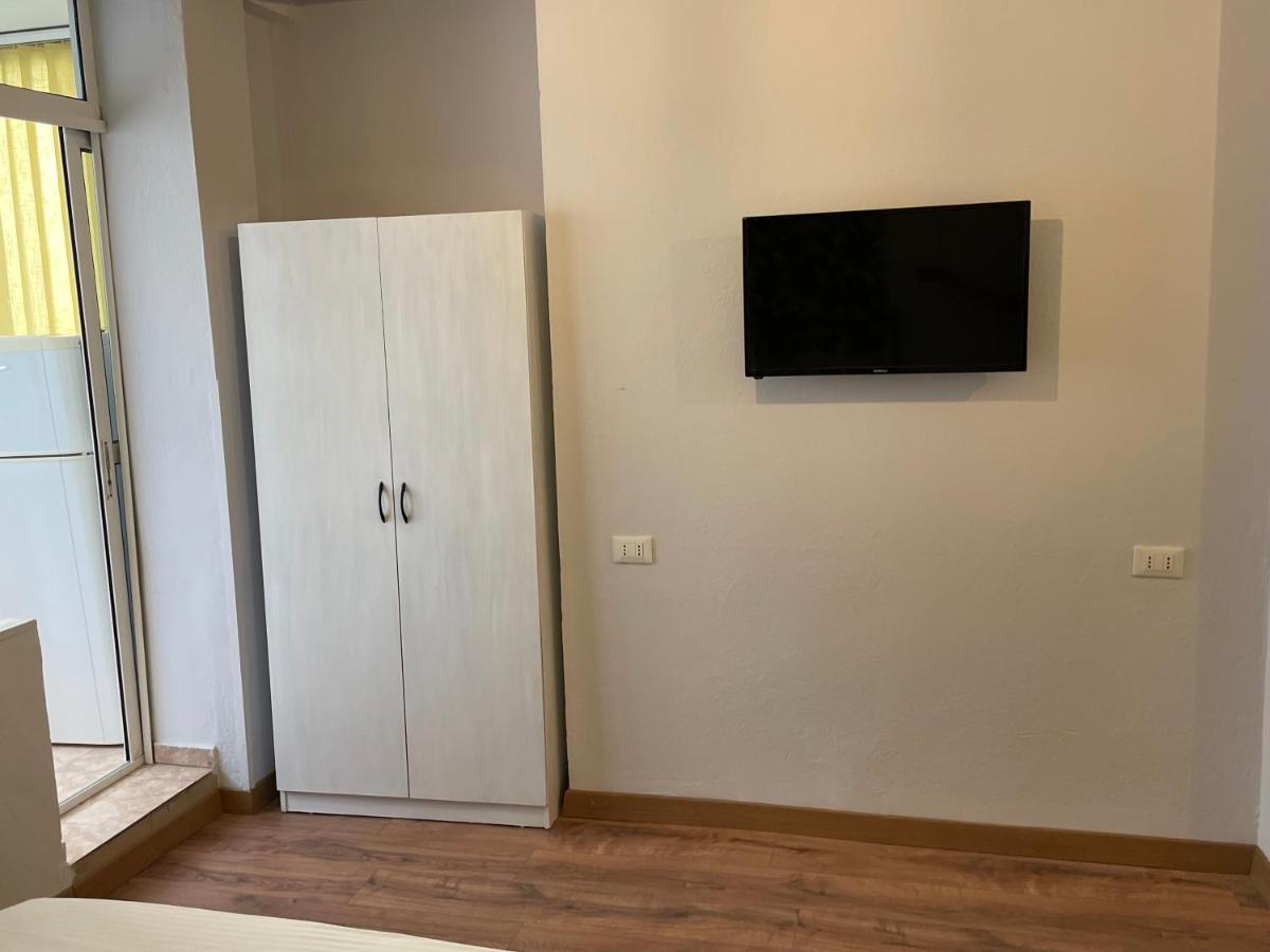 Kamu Center Tirana Apartment Luaran gambar